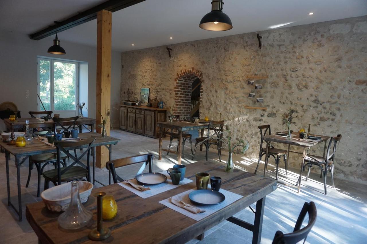 Le Moulin De Moquesouris - Chambres D'Hotes Et Table D'Hote Nazelles-Negron Εξωτερικό φωτογραφία