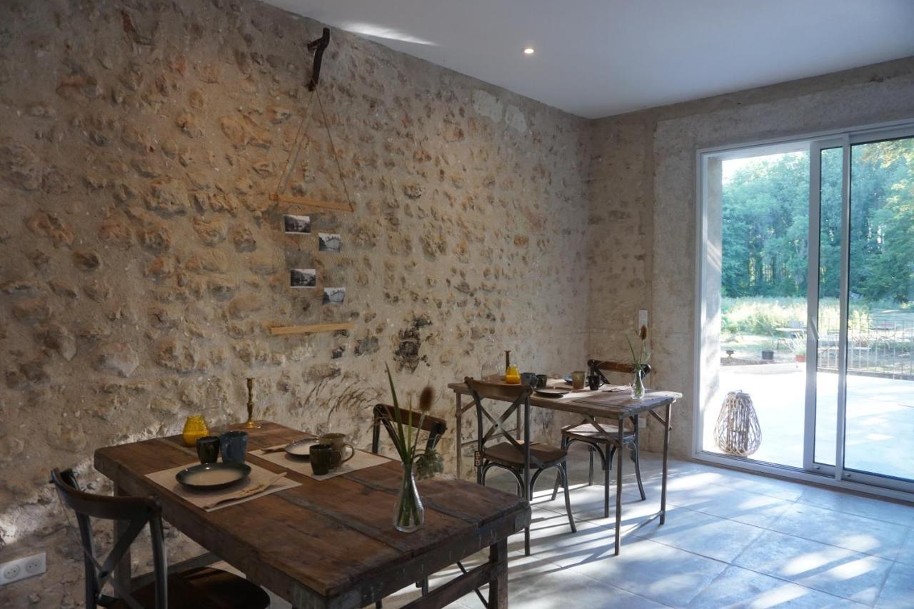 Le Moulin De Moquesouris - Chambres D'Hotes Et Table D'Hote Nazelles-Negron Εξωτερικό φωτογραφία